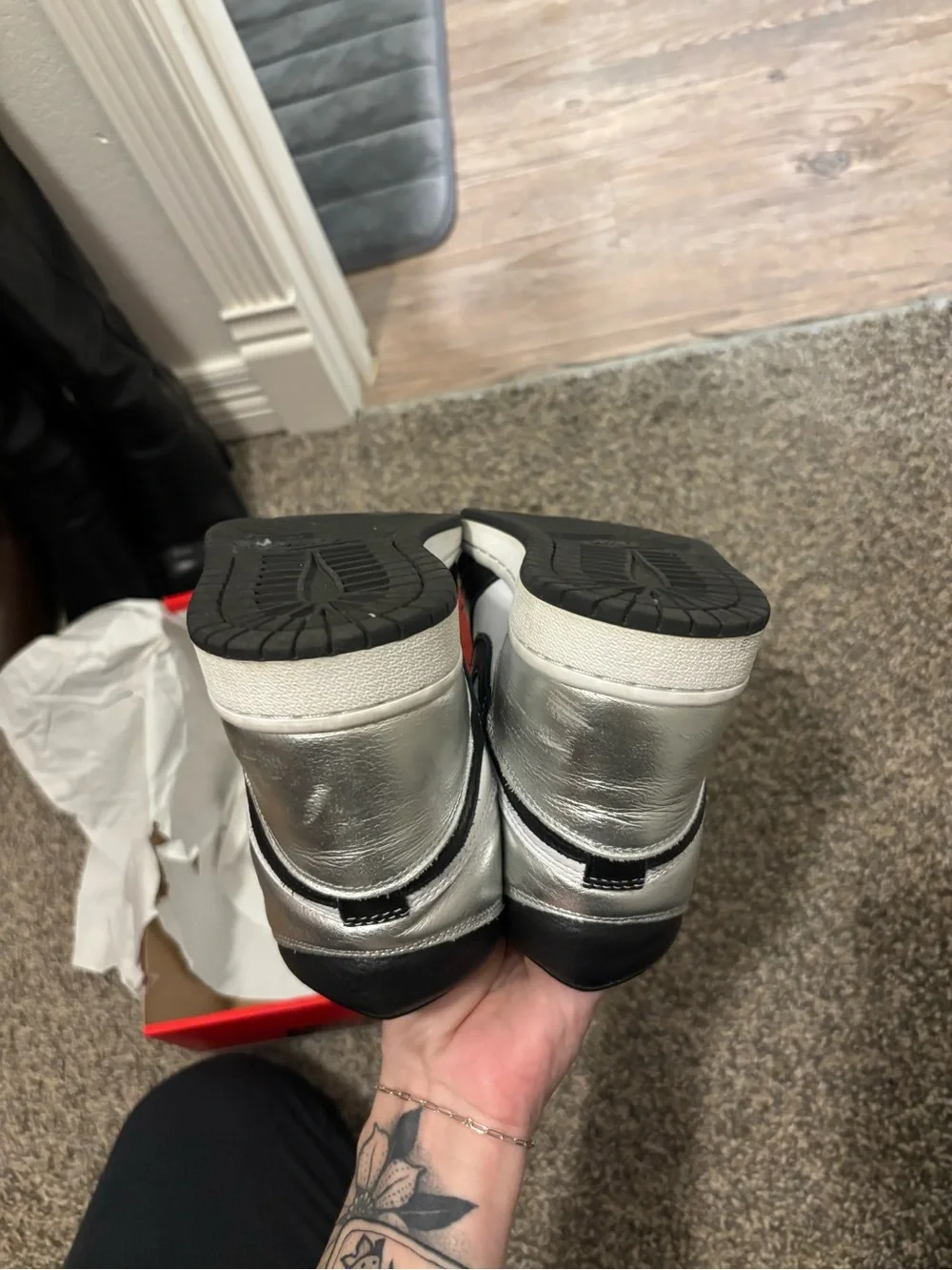 Silver Toe Retro 1 High women’s 7